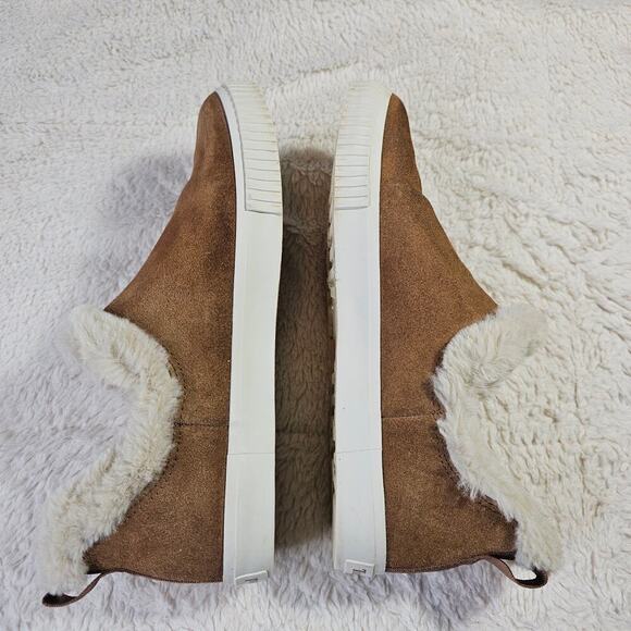 Timberland Sz10 W's Skyla Bay Suede Faux Fur Lined Warm Slipon brown shoes Cabin - Picture 6 of 15